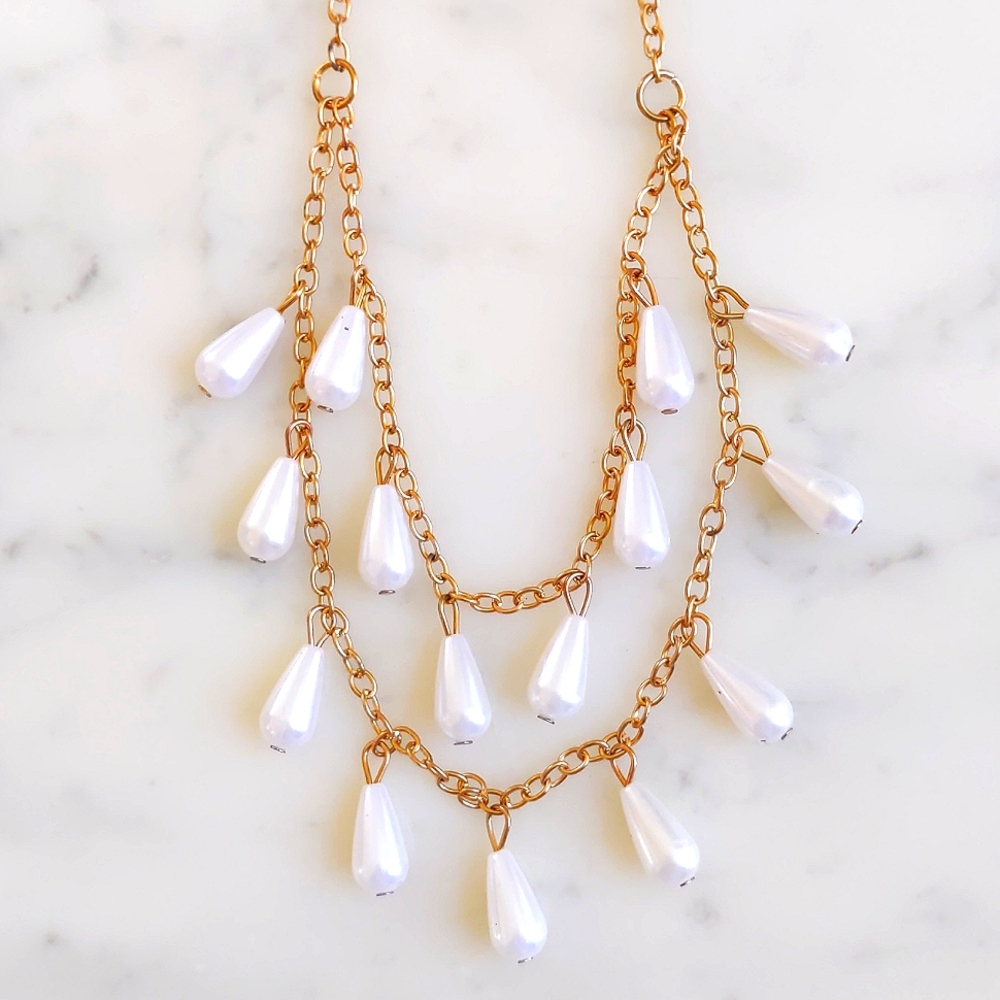 Nwot. Double Strands Multiple Pearls Drop Gold Ch… - image 2